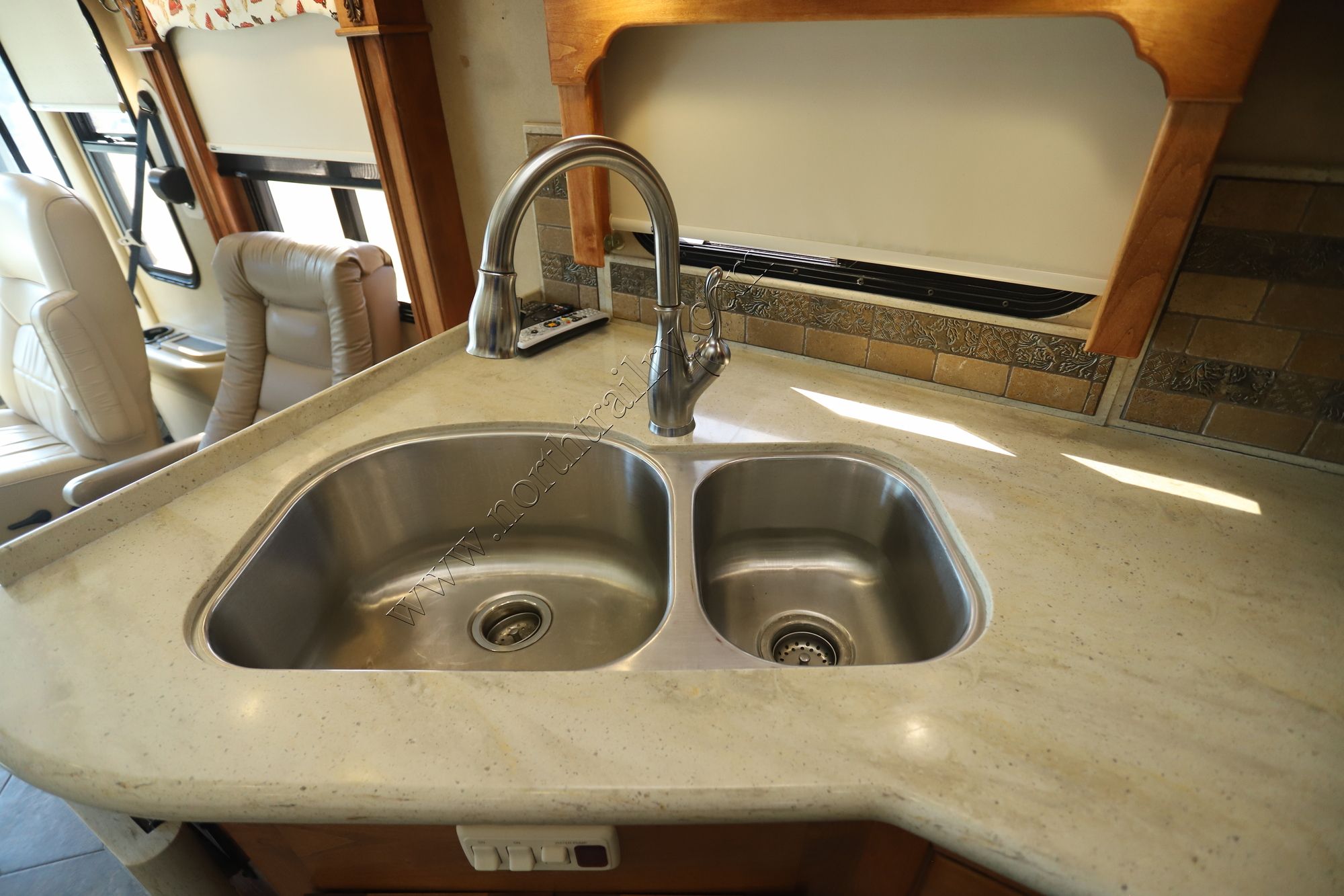 Used 2011 Holiday Rambler Ambassador 36PBD Class A  For Sale