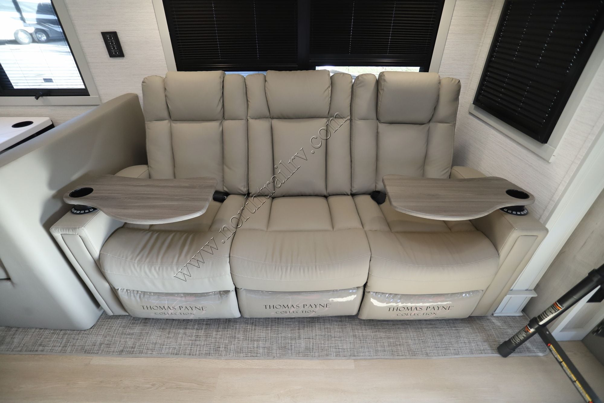 New 2026 Dynamax Dynaquest Xl 3400KD Super C  For Sale