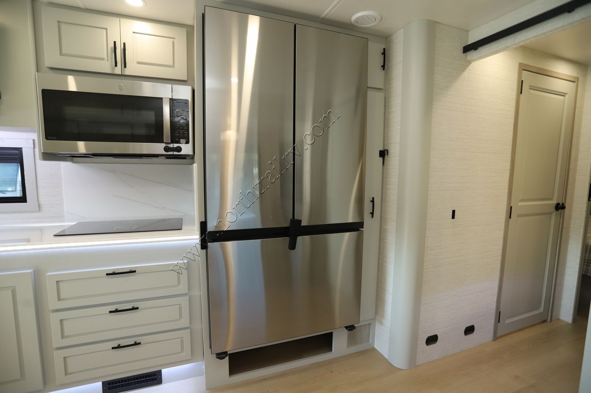 New 2026 Dynamax Dynaquest Xl 3400KD Super C  For Sale