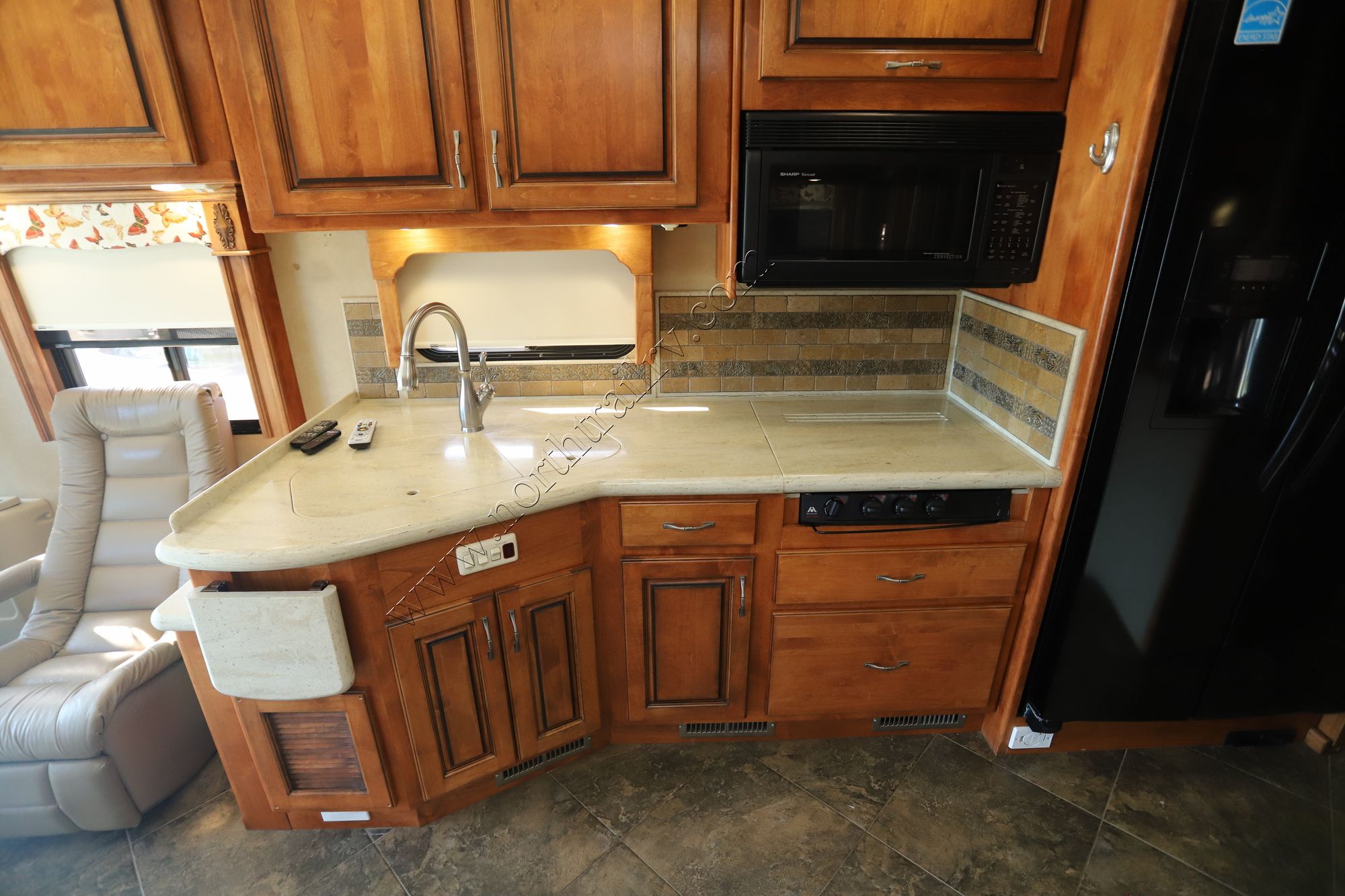 Used 2011 Holiday Rambler Ambassador 36PBD Class A  For Sale