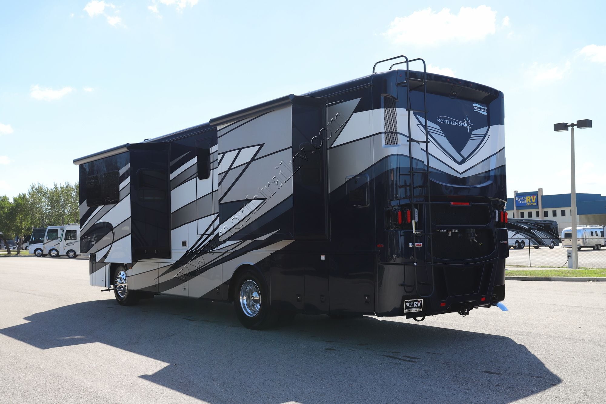 New 2027 Newmar Northern Star 3418 Class A  For Sale