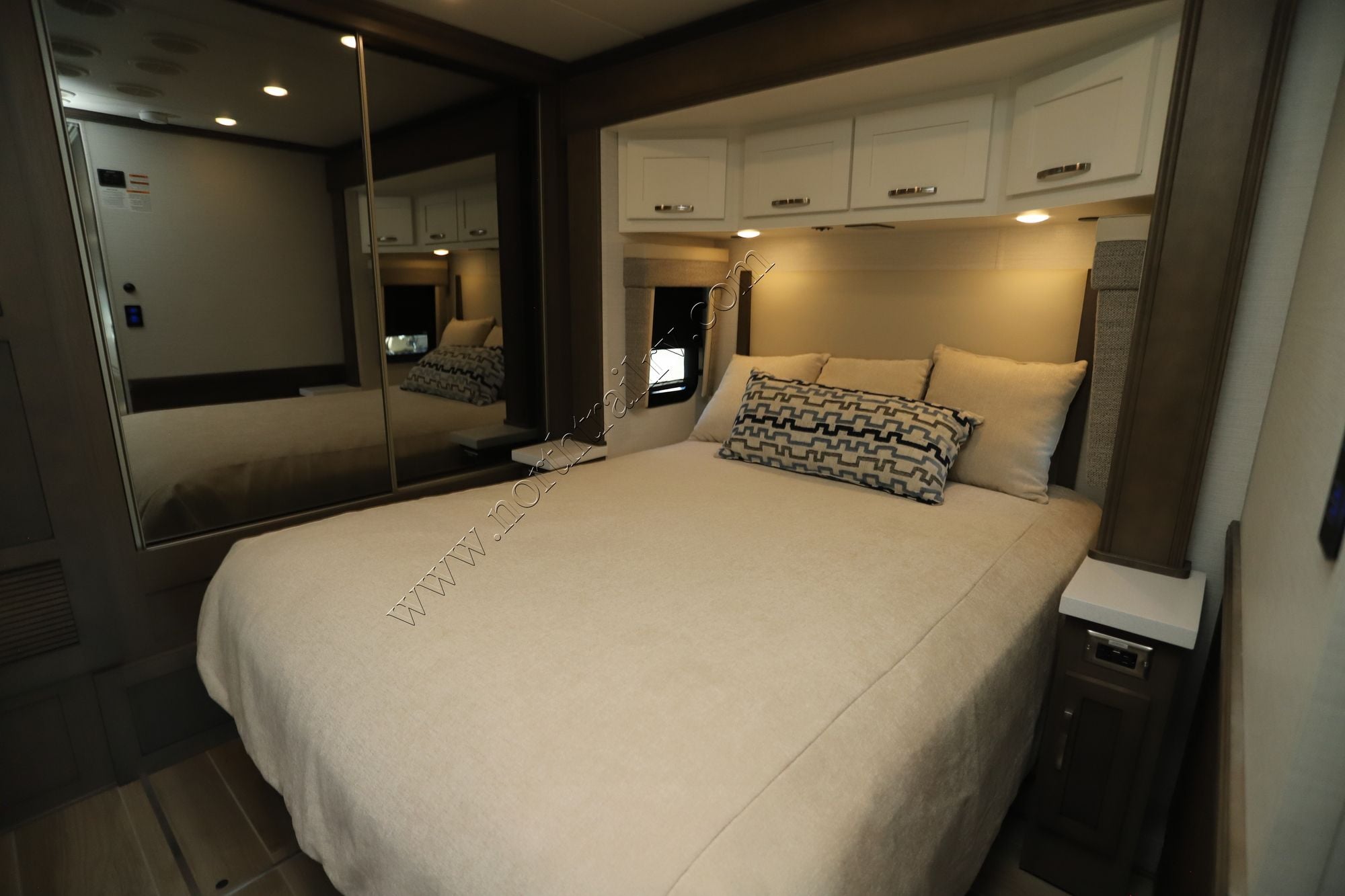 New 2027 Newmar Northern Star 3418 Class A  For Sale