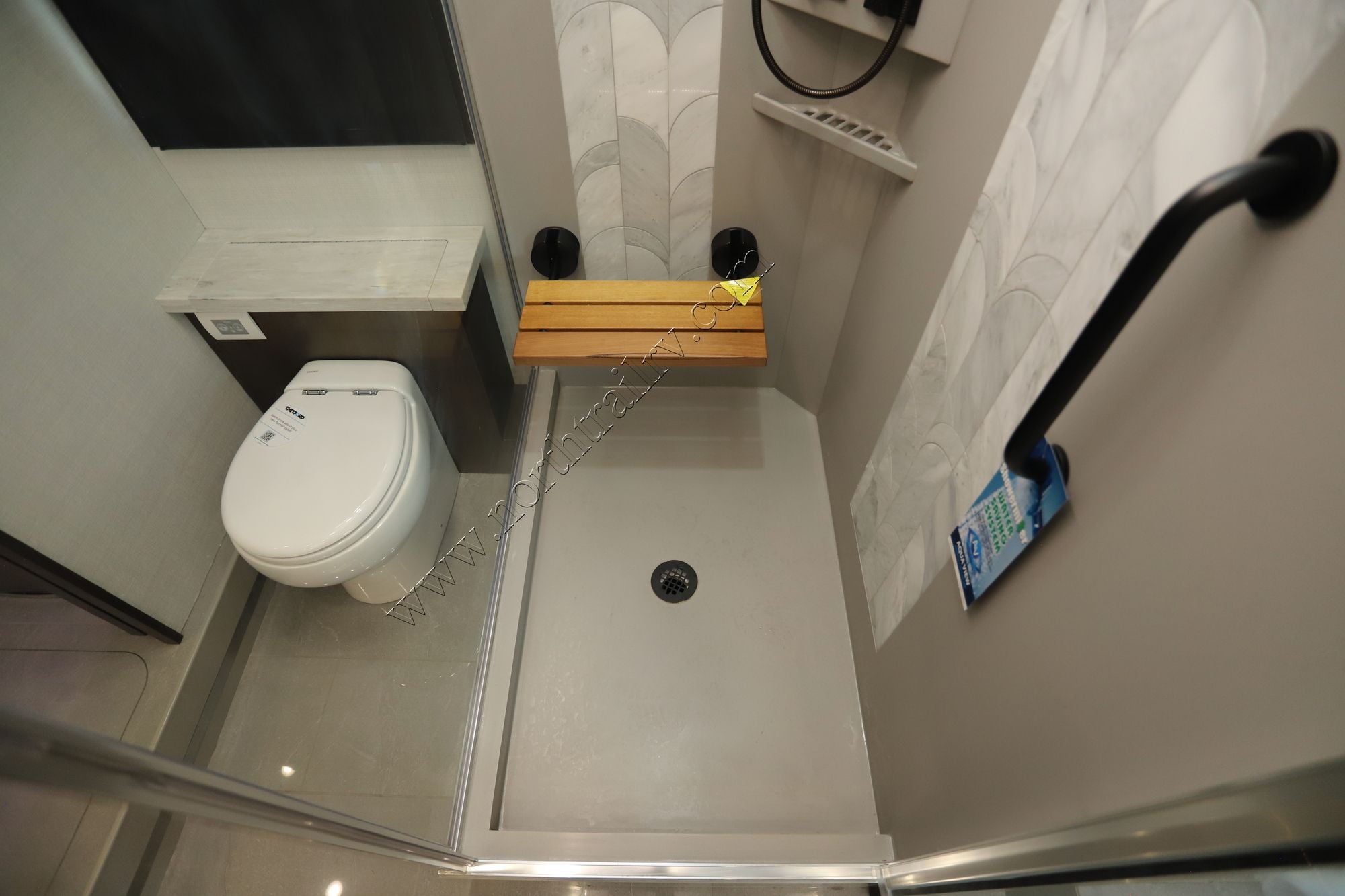 New 2026 Tiffin Motor Homes Zephyr 45PZ Class A  For Sale