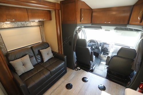 2018 Renegade Rv Villagio 25QRS