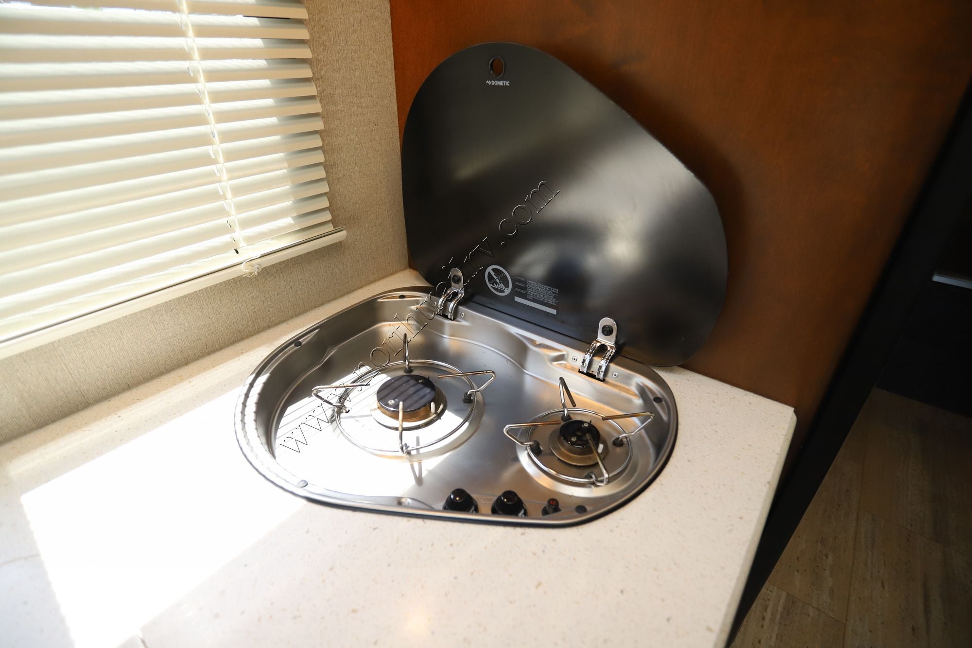 Used 2018 Renegade Rv Villagio 25QRS Class C  For Sale