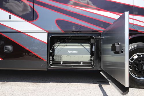 2026 Tiffin Motor Homes Zephyr 45PZ