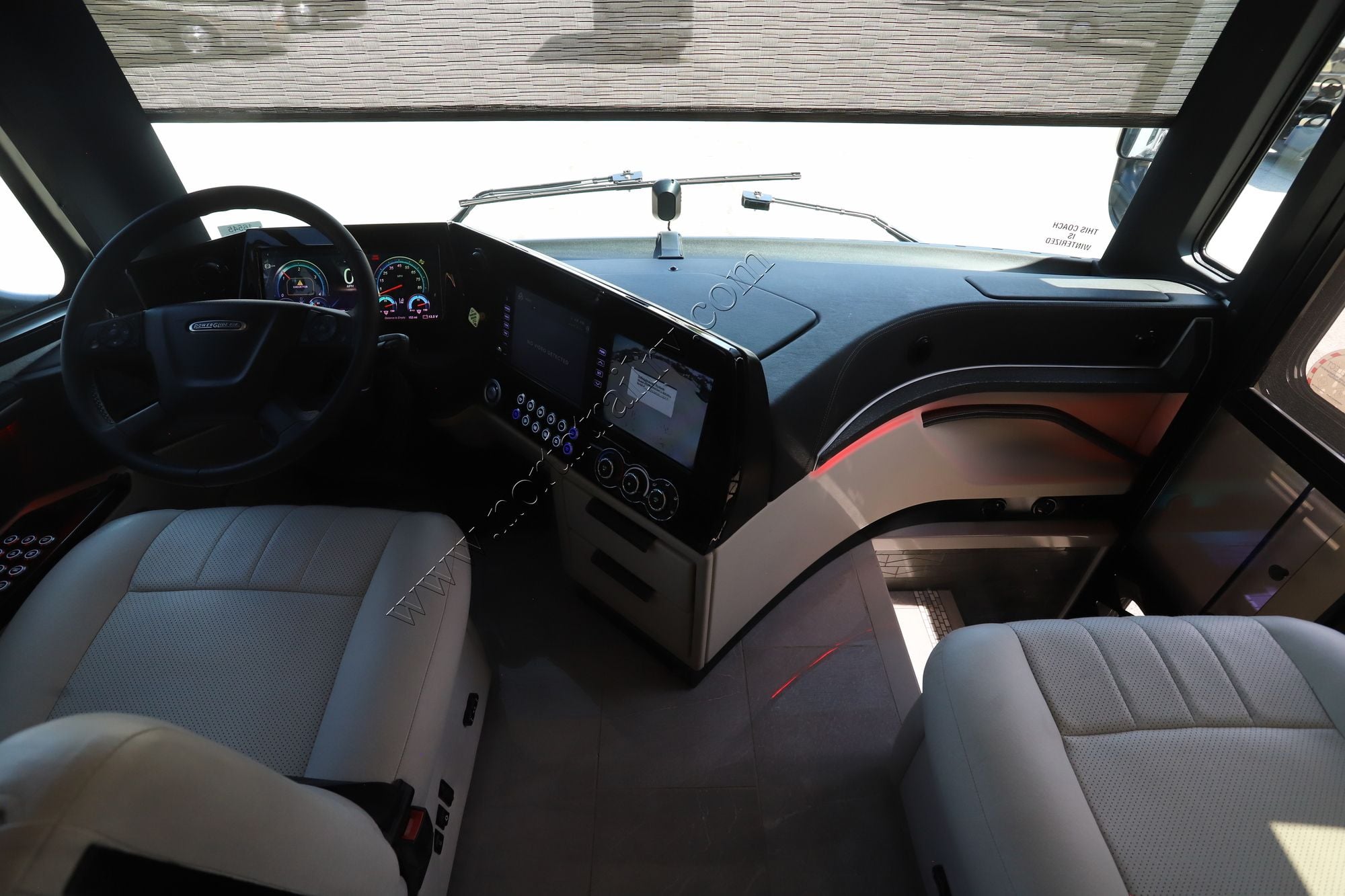 New 2026 Tiffin Motor Homes Zephyr 45PZ Class A  For Sale