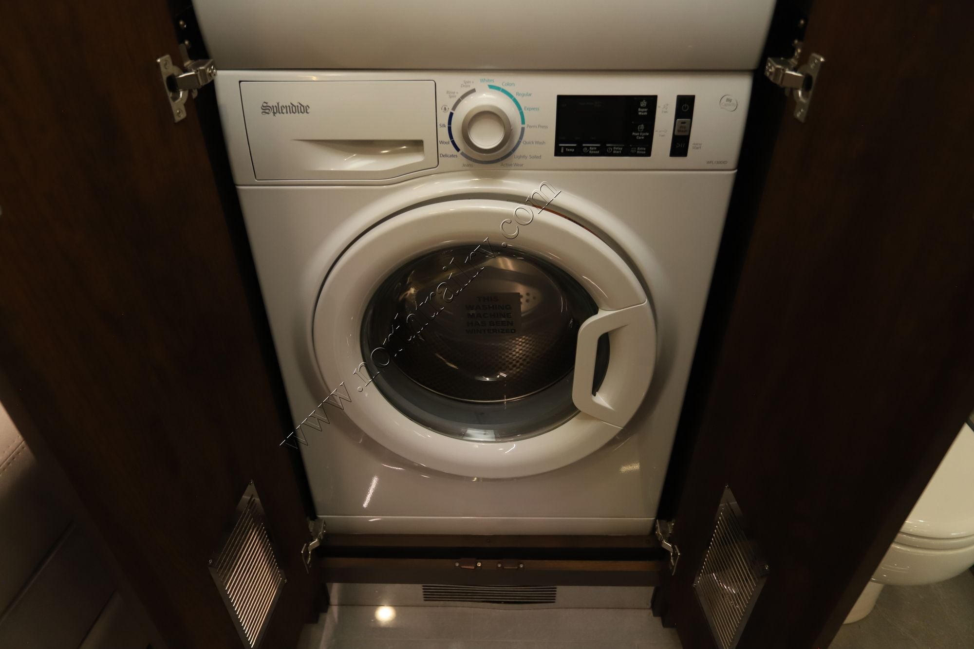 New 2026 Tiffin Motor Homes Zephyr 45PZ Class A  For Sale