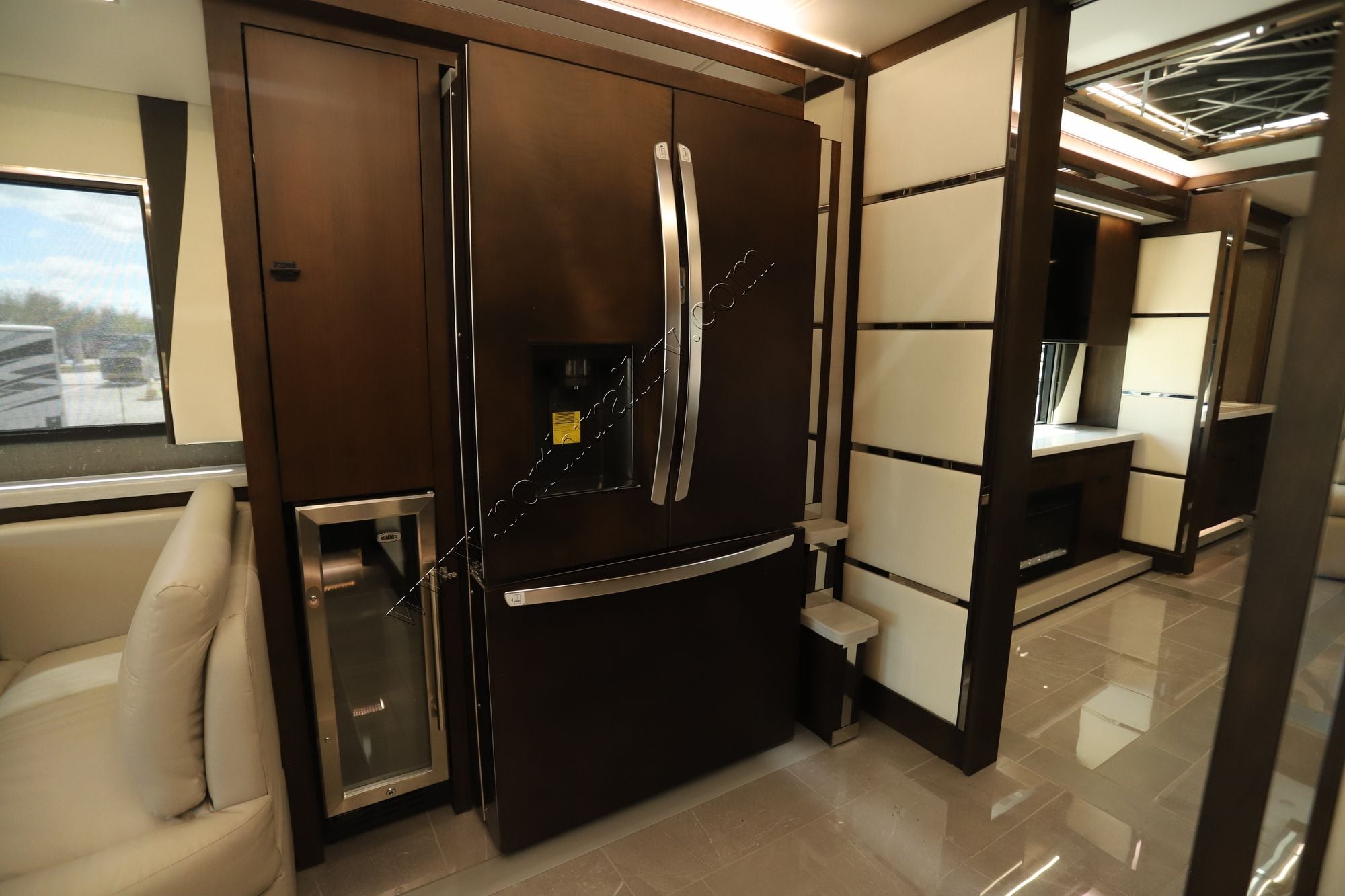 New 2026 Tiffin Motor Homes Zephyr 45PZ Class A  For Sale