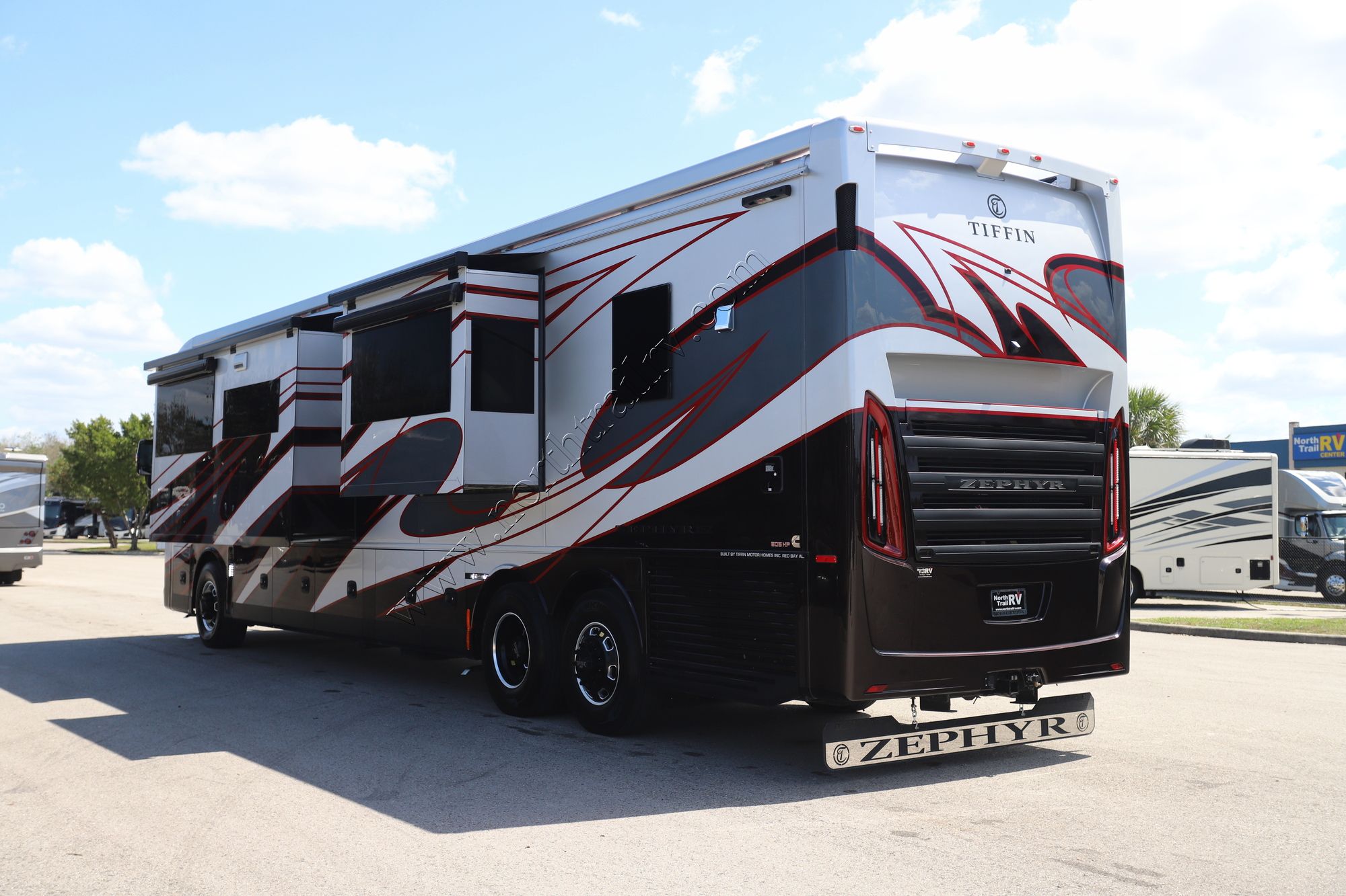 New 2026 Tiffin Motor Homes Zephyr 45PZ Class A  For Sale