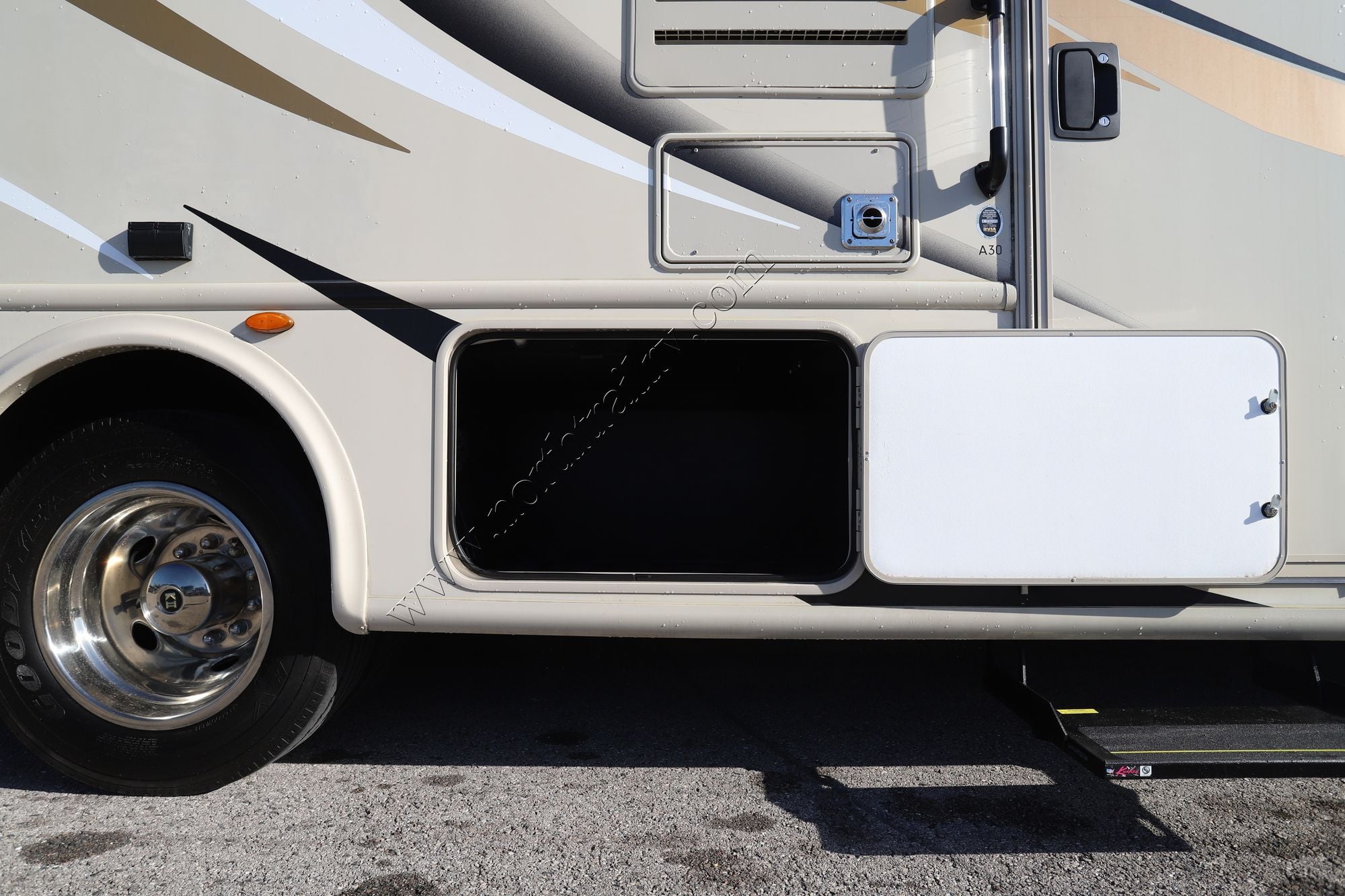Used 2019 Thor Freedom Traveler A30 Class A  For Sale