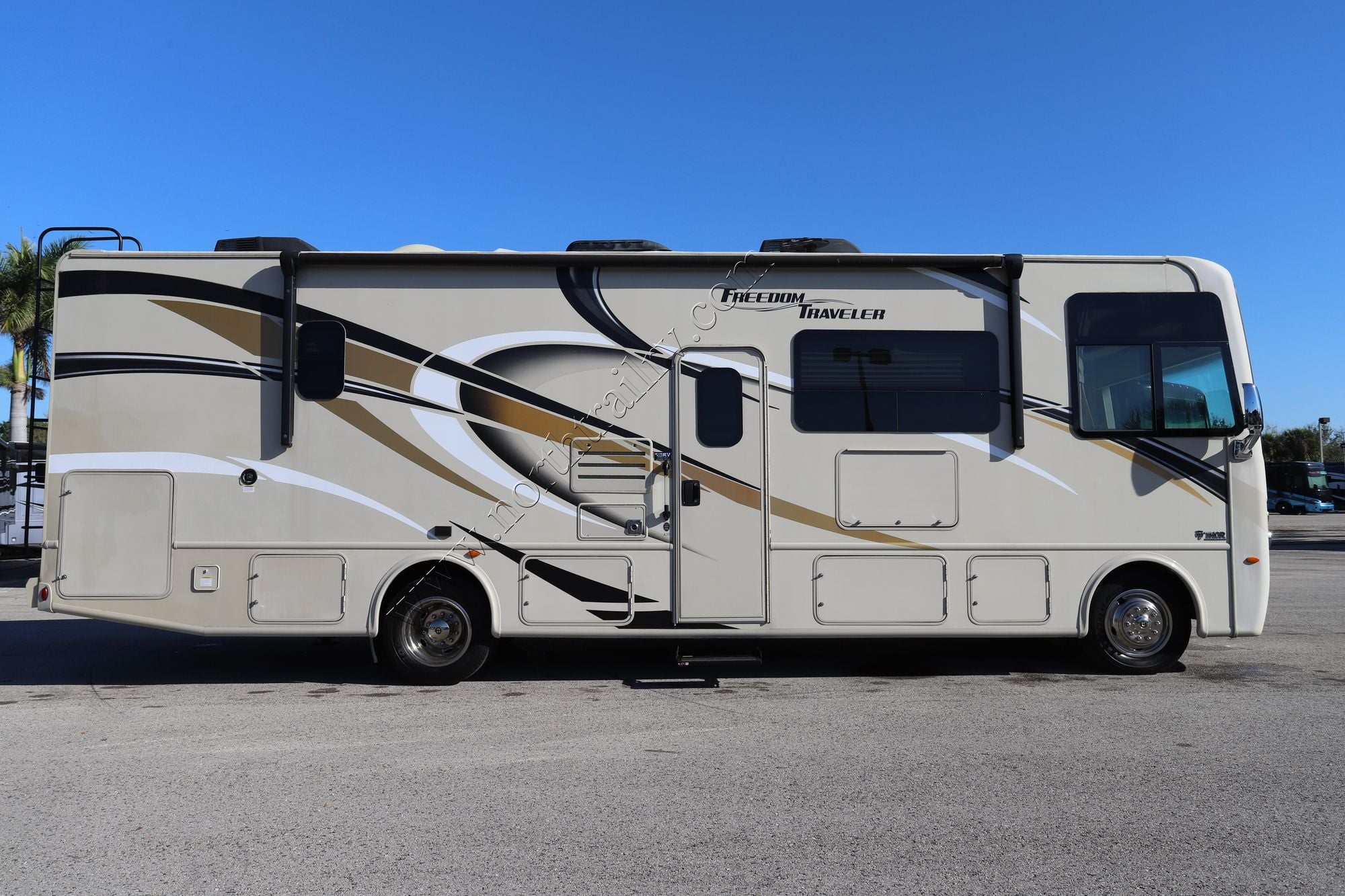 Used 2019 Thor Freedom Traveler A30 Class A  For Sale