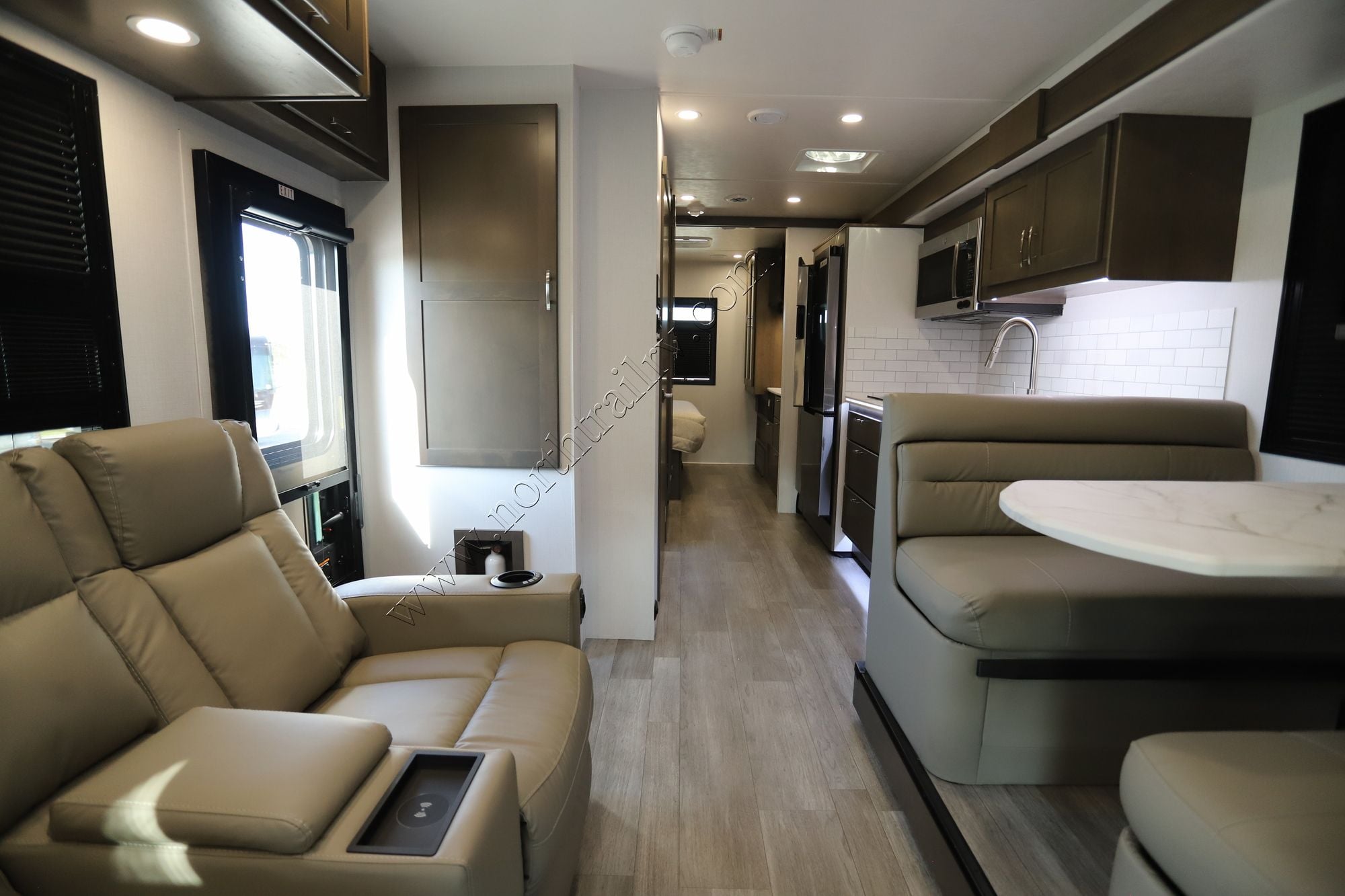 Used 2026 Dynamax Isata 6 31KSF4X4 Super C  For Sale