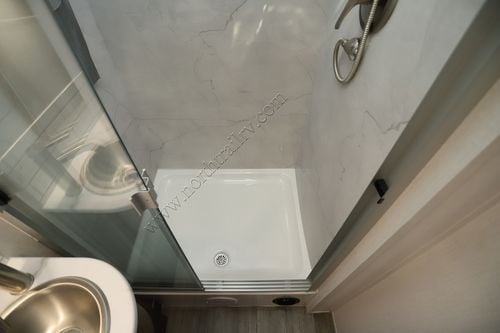 2026 Dynamax Isata 6 31KSF4X4