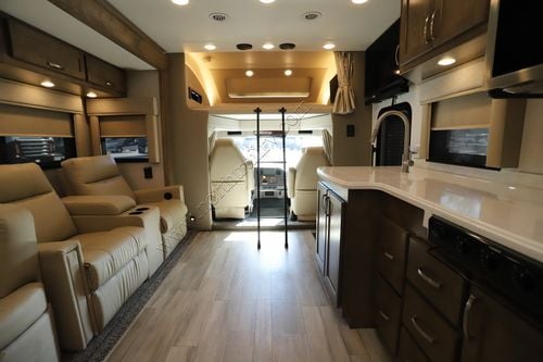 2023 Renegade Rv Valencia 38RW
