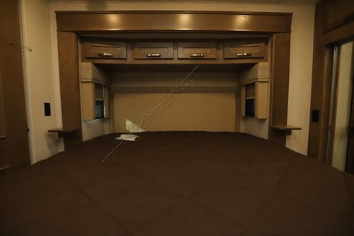 2023 Renegade Rv Valencia 38RW