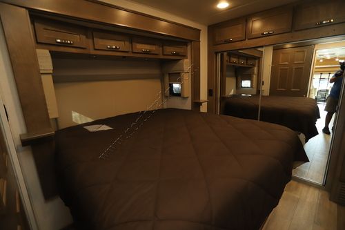 2023 Renegade Rv Valencia 38RW