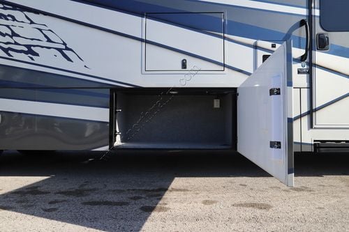 2023 Renegade Rv Valencia 38RW