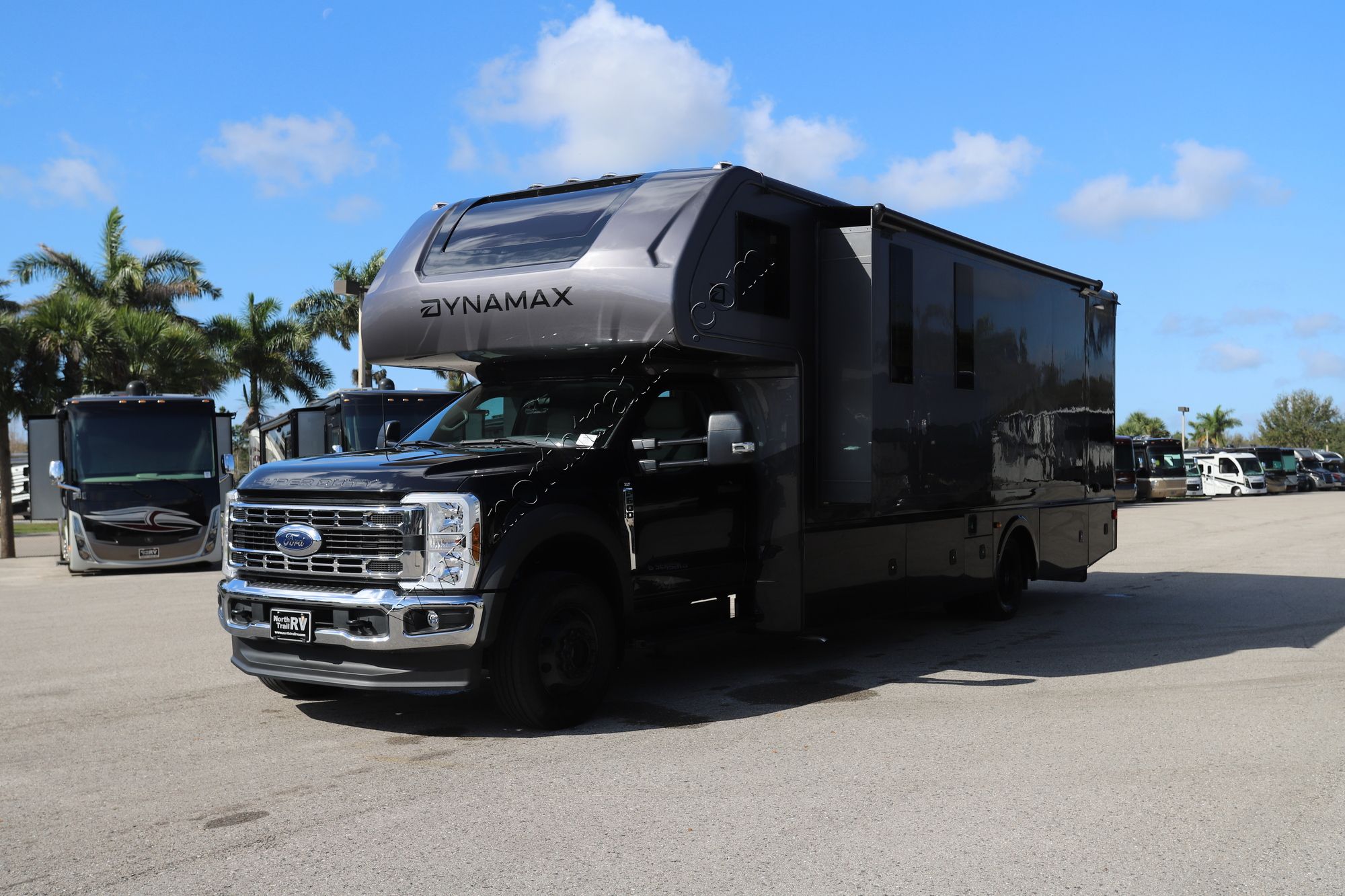 Used 2026 Dynamax Isata 6 31KSF4X4 Super C  For Sale