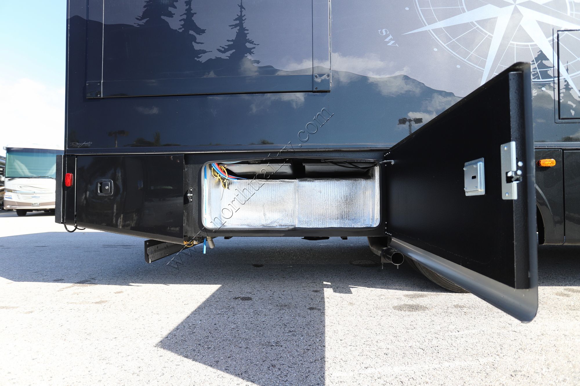 Used 2026 Dynamax Isata 6 31KSF4X4 Super C  For Sale