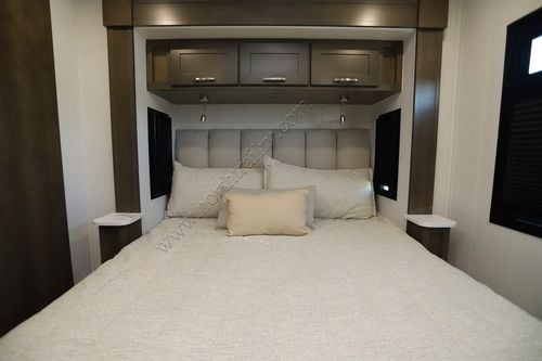 2026 Dynamax Isata 6 31KSF4X4