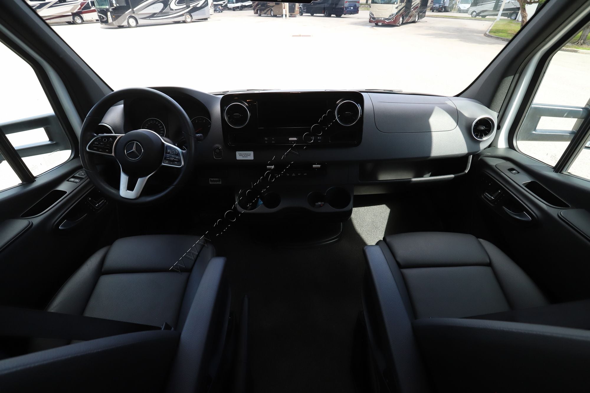 Used 2025 Renegade Rv Vienna 25RML Class C  For Sale