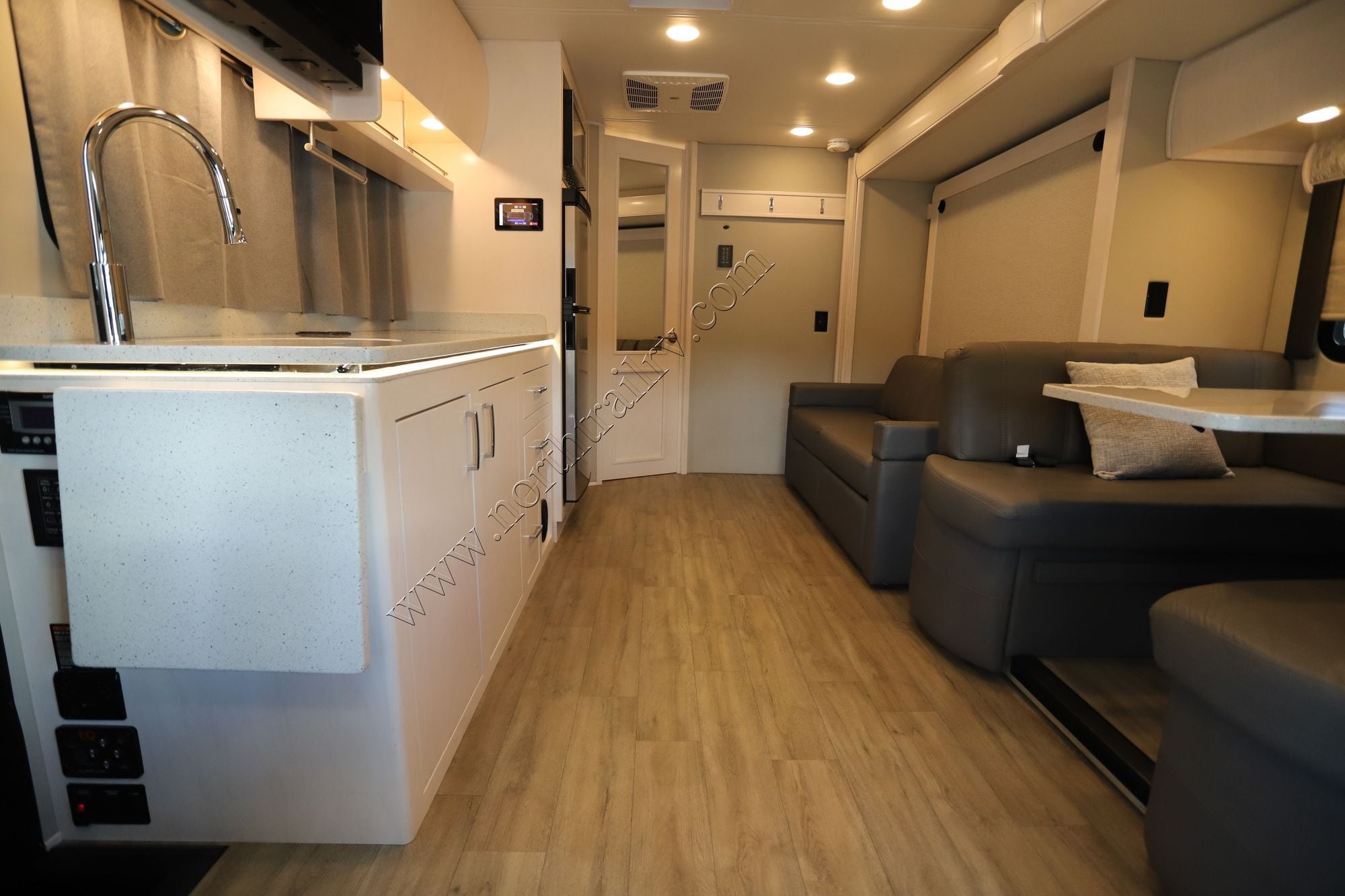 Used 2025 Renegade Rv Vienna 25RML Class C  For Sale