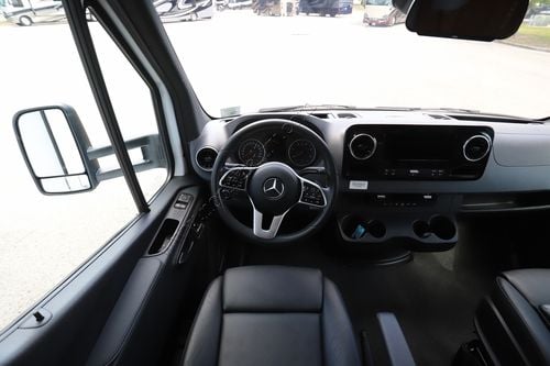 2025 Renegade Rv Vienna 25RML