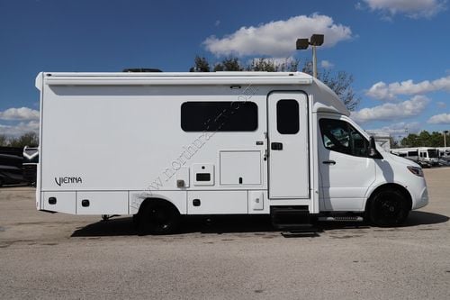 2025 Renegade Rv Vienna 25RML