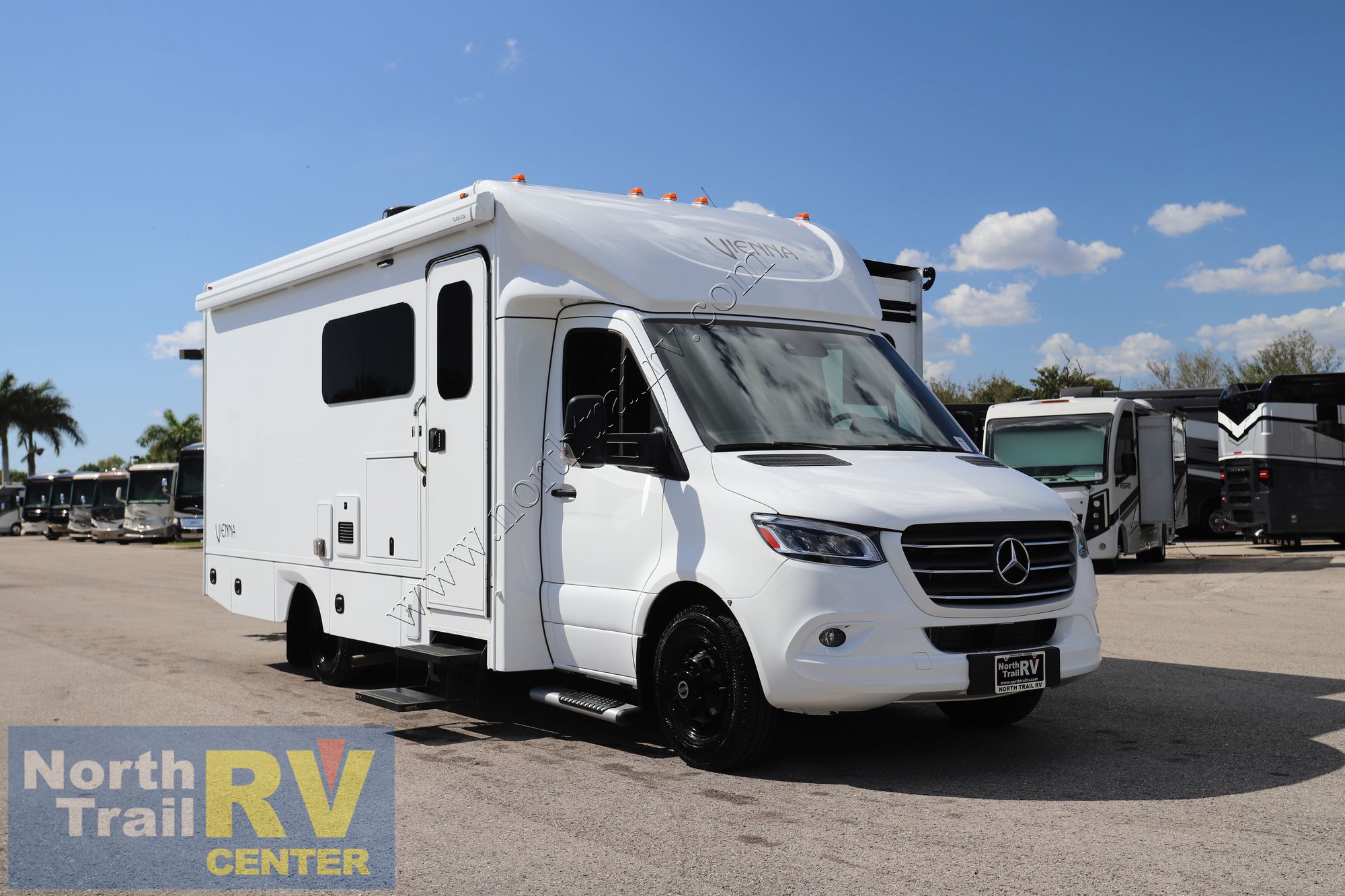 Used 2025 Renegade Rv Vienna 25RML Class C  For Sale