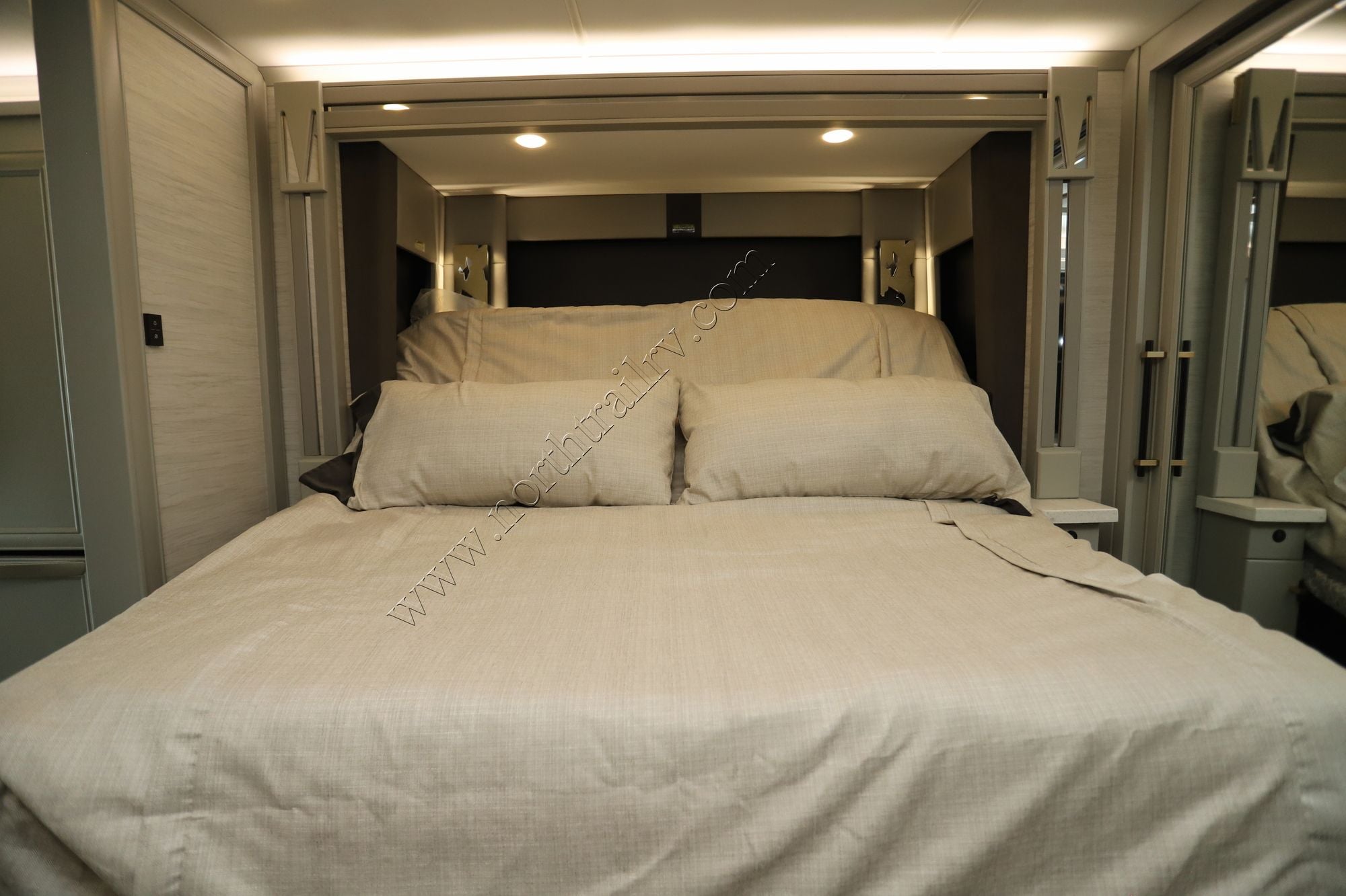 New 2026 Tiffin Motor Homes Allegro Bus 36AP Class A  For Sale