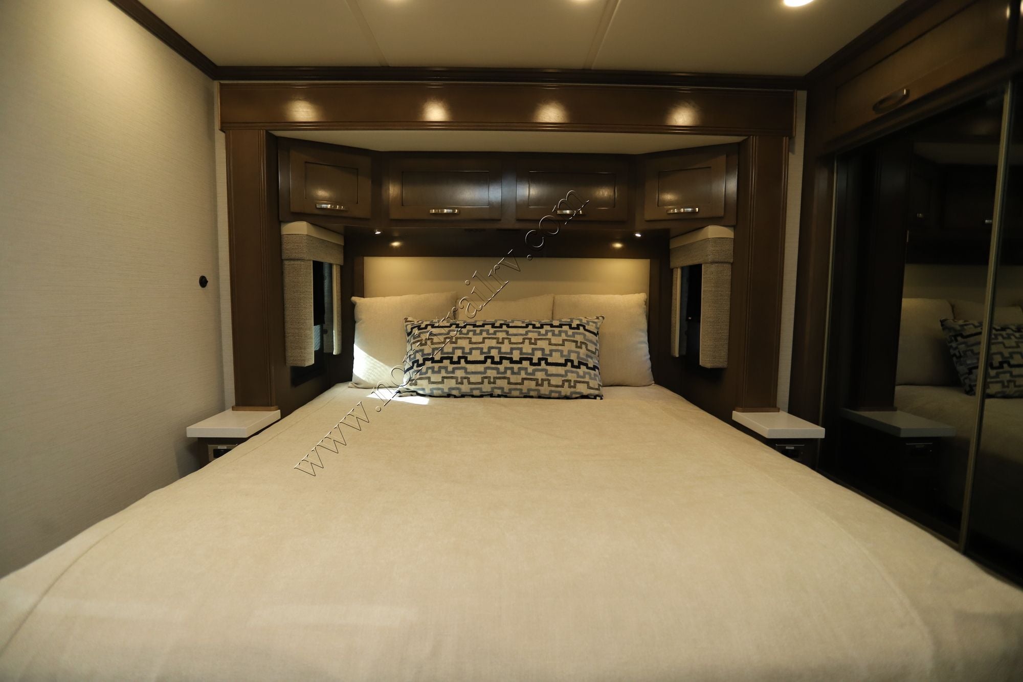 New 2026 Newmar Super Star 4061 Super C  For Sale