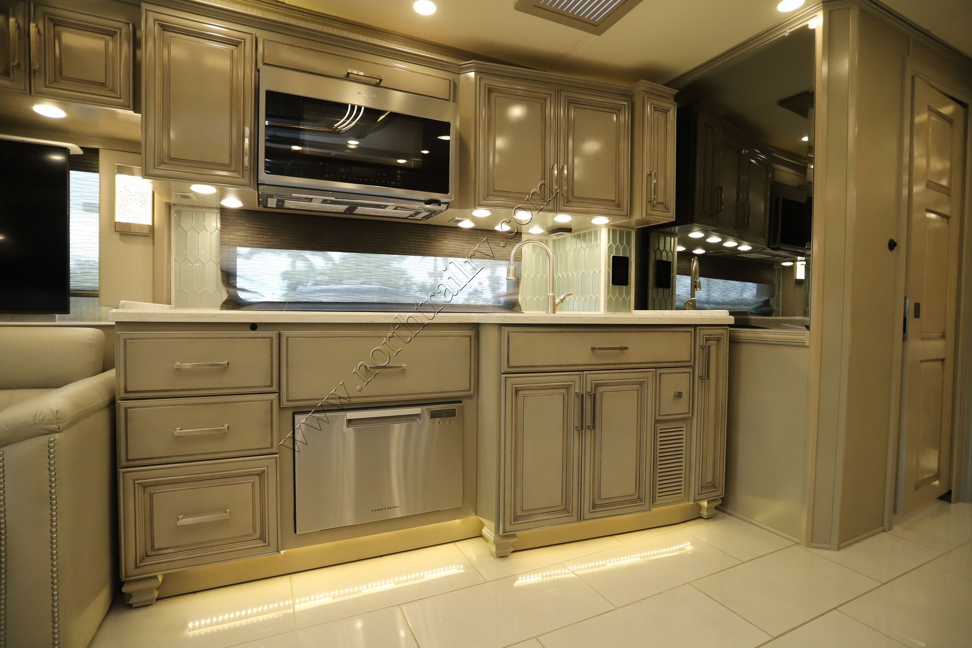 Used 2023 Newmar London Aire 4551 Class A  For Sale