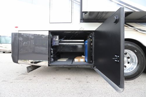 2027 Newmar Summit Aire 4505