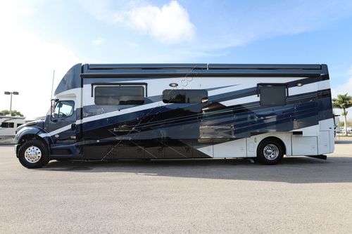 2026 Newmar Super Star 4061 Super C