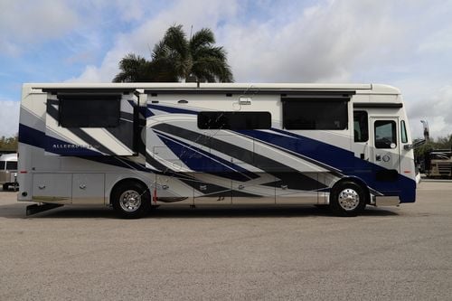 2026 Tiffin Motor Homes Allegro Bus 36AP