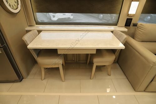 2023 Newmar London Aire 4551