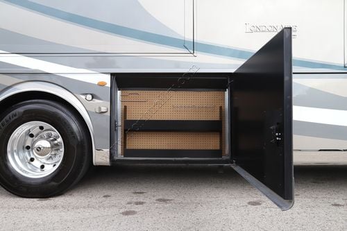 2023 Newmar London Aire 4551