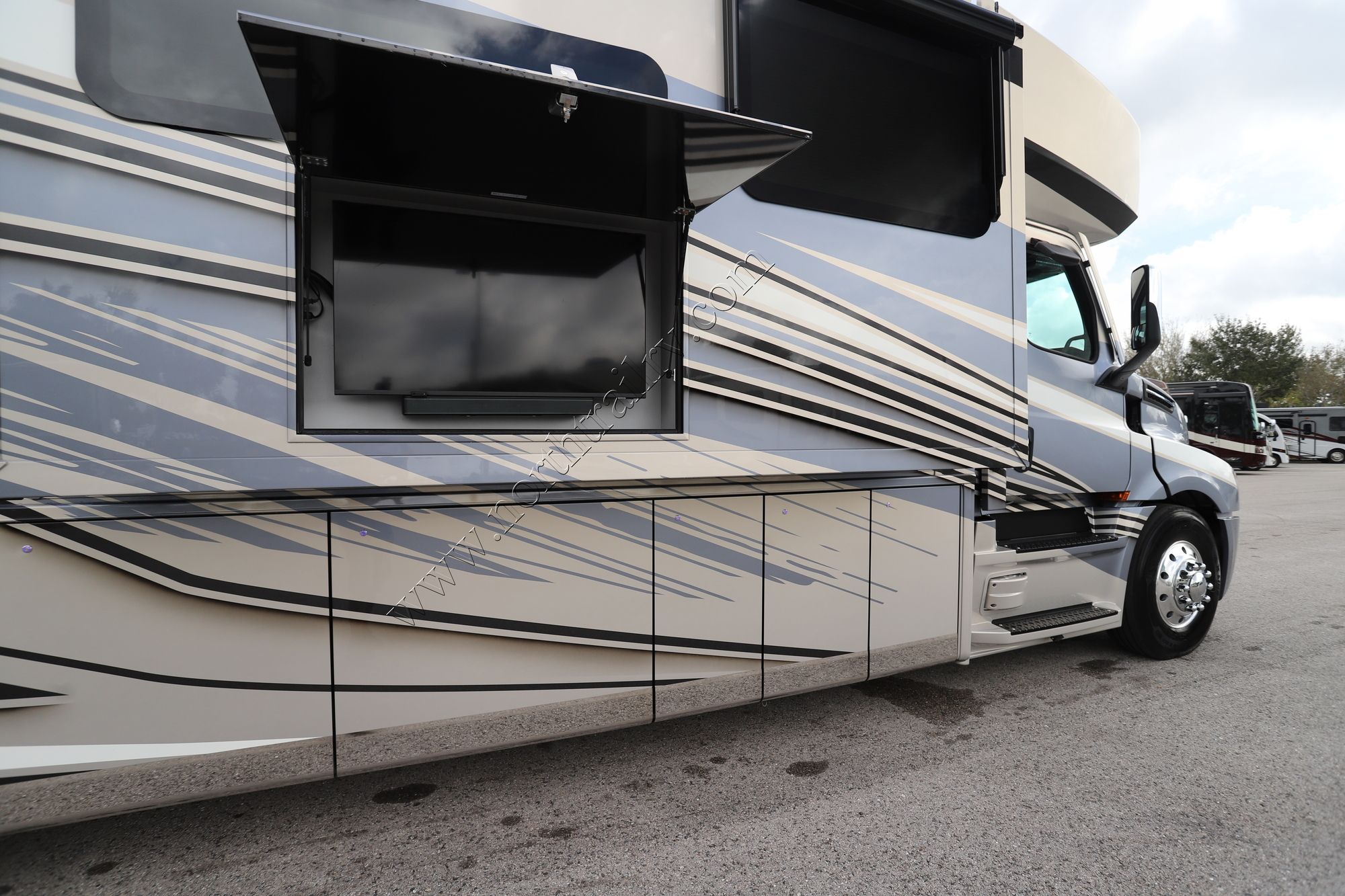 New 2027 Newmar Summit Aire 4505 Super C  For Sale