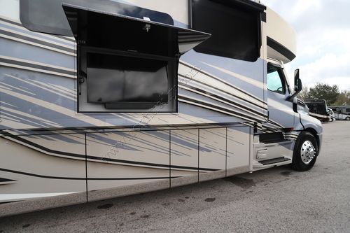 2027 Newmar Summit Aire 4505