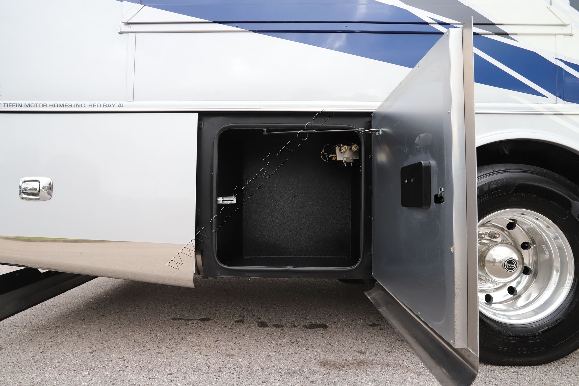 New 2026 Tiffin Motor Homes Allegro Bus 36AP Class A  For Sale