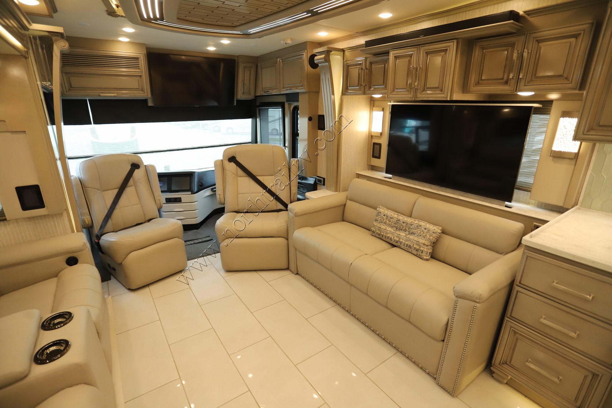 Used 2023 Newmar London Aire 4551 Class A  For Sale