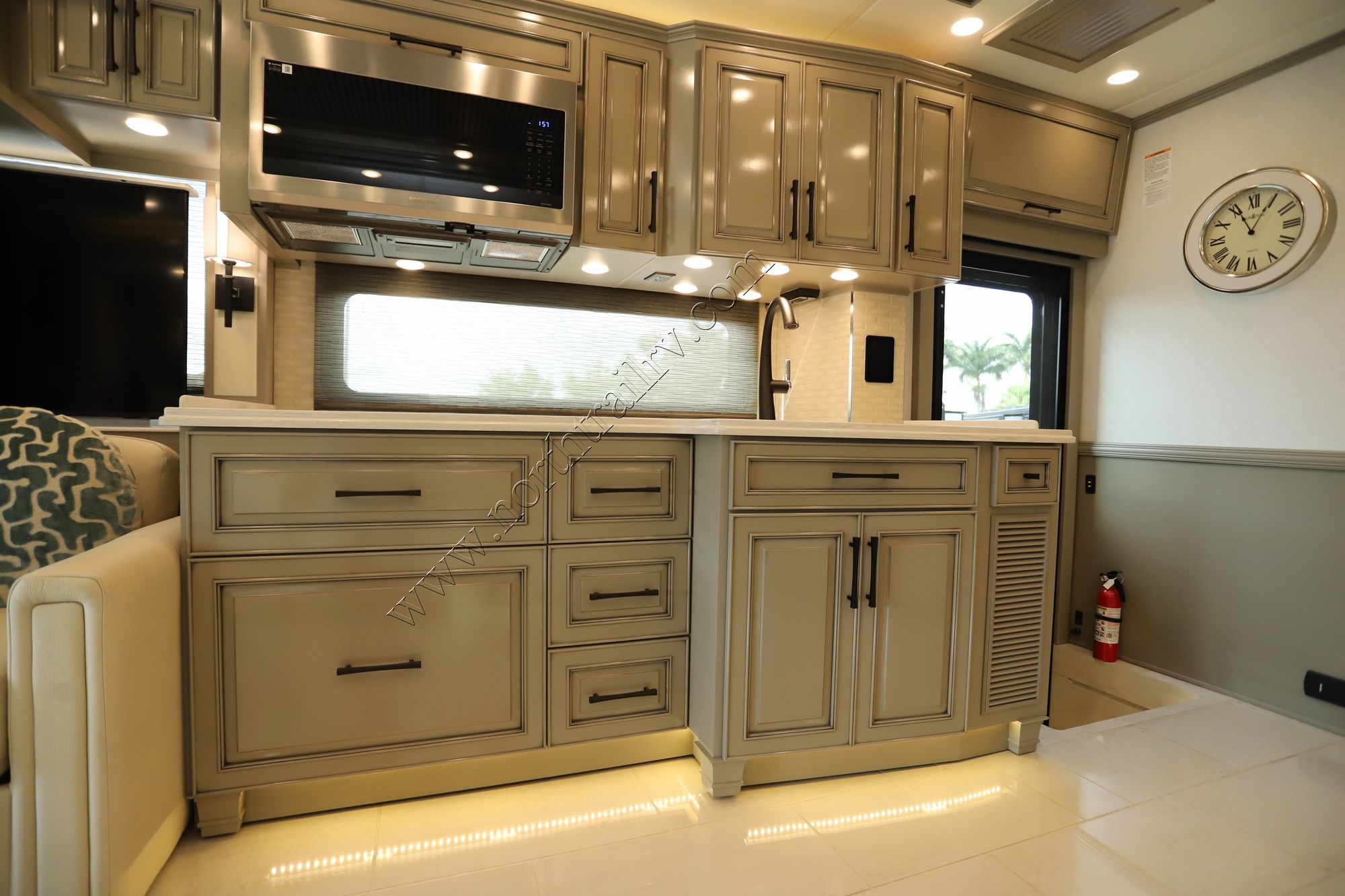 New 2027 Newmar Summit Aire 4505 Super C  For Sale