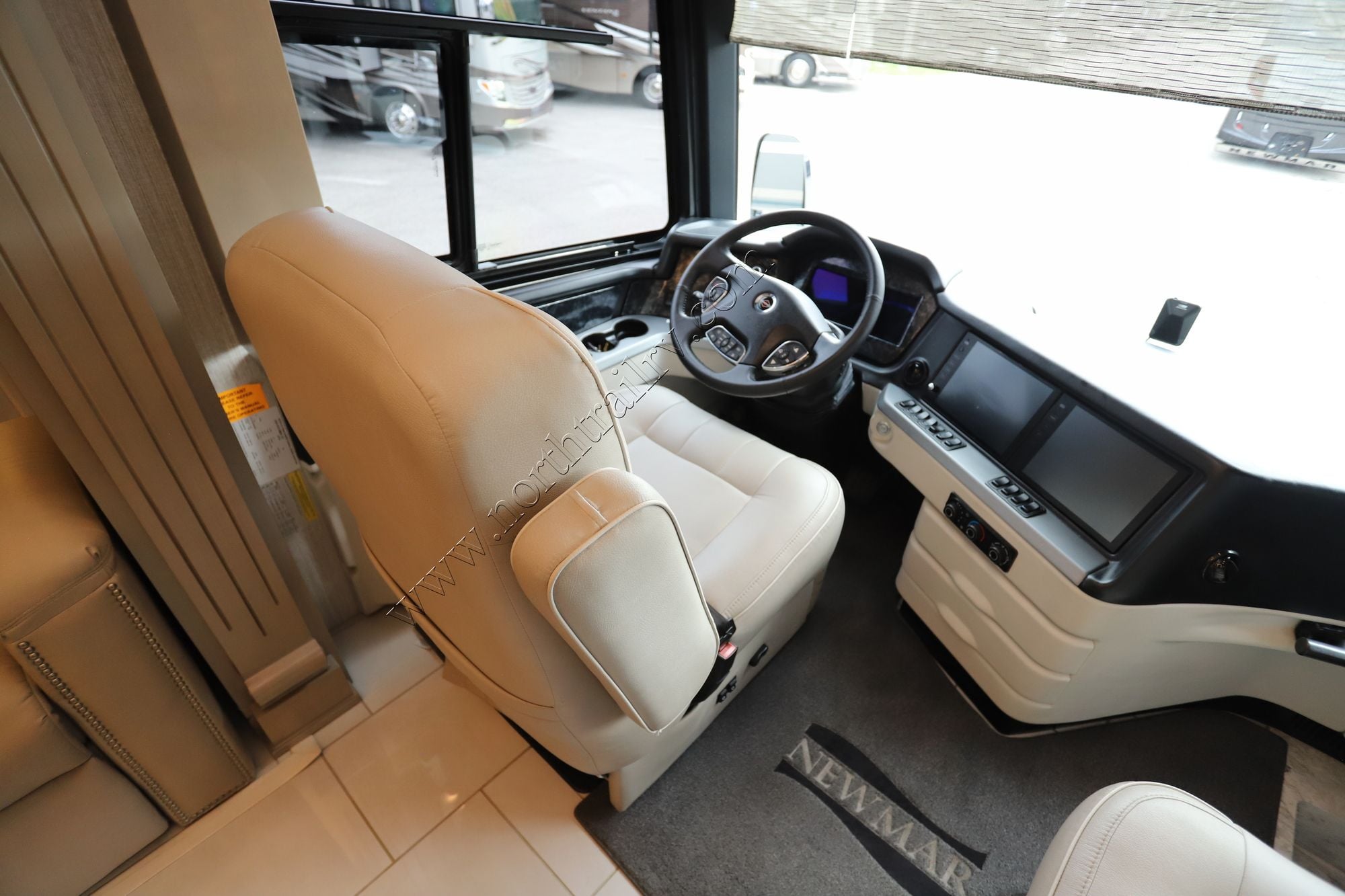 Used 2023 Newmar London Aire 4551 Class A  For Sale