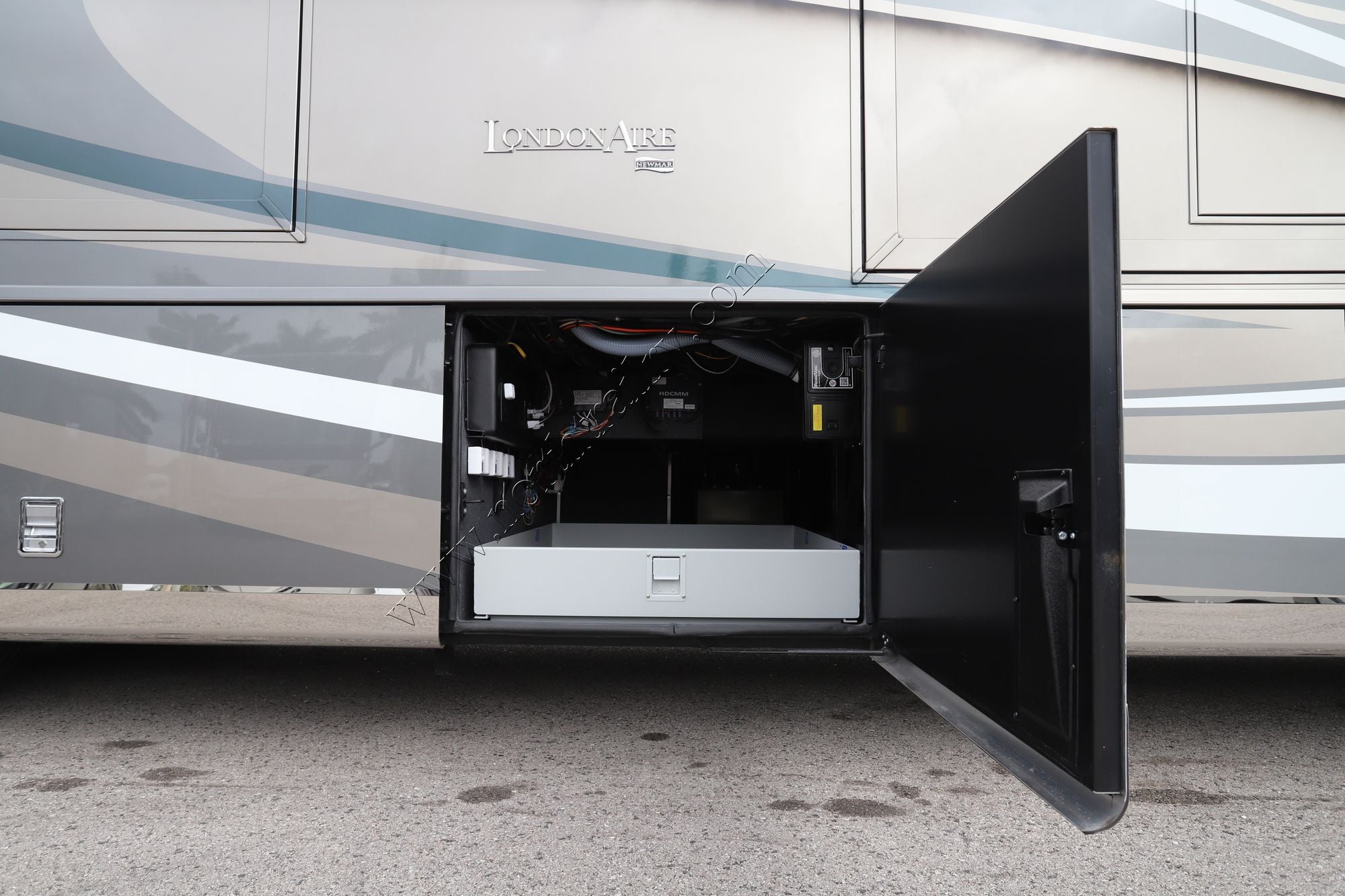 Used 2023 Newmar London Aire 4551 Class A  For Sale