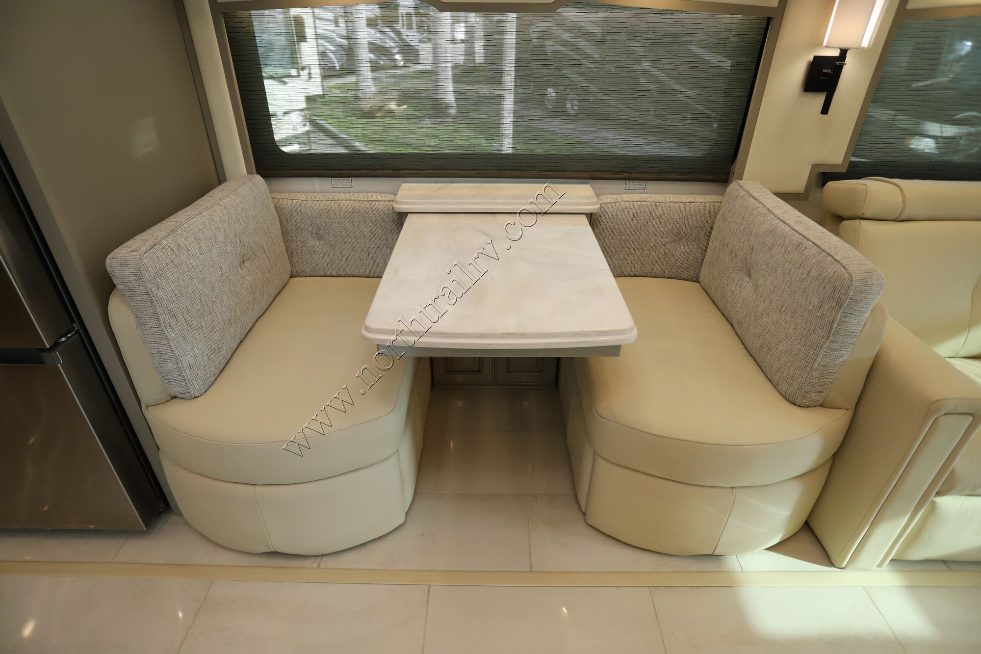 New 2027 Newmar Summit Aire 4505 Super C  For Sale