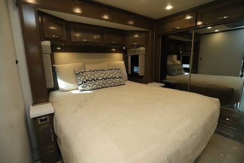 2026 Newmar Super Star 4061 Super C