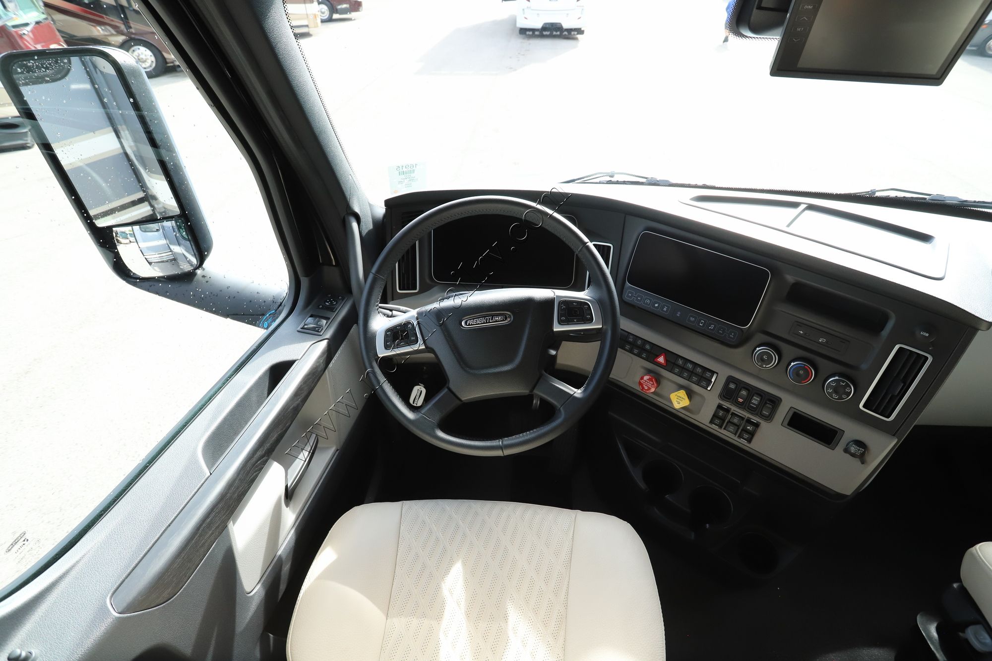 New 2027 Newmar Summit Aire 4505 Super C  For Sale