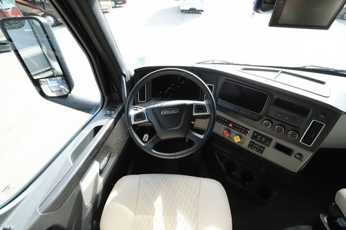 2027 Newmar Summit Aire 4505