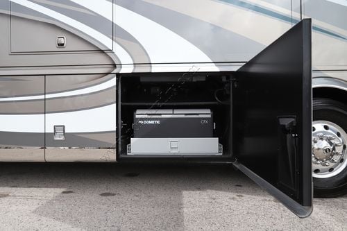 2023 Newmar London Aire 4551